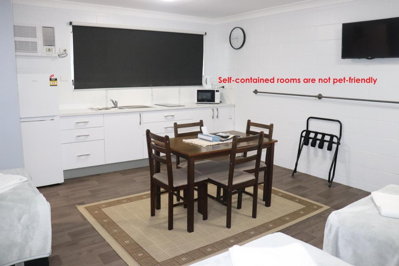 Spanish Lace Motor Inn Townsville Exterior foto