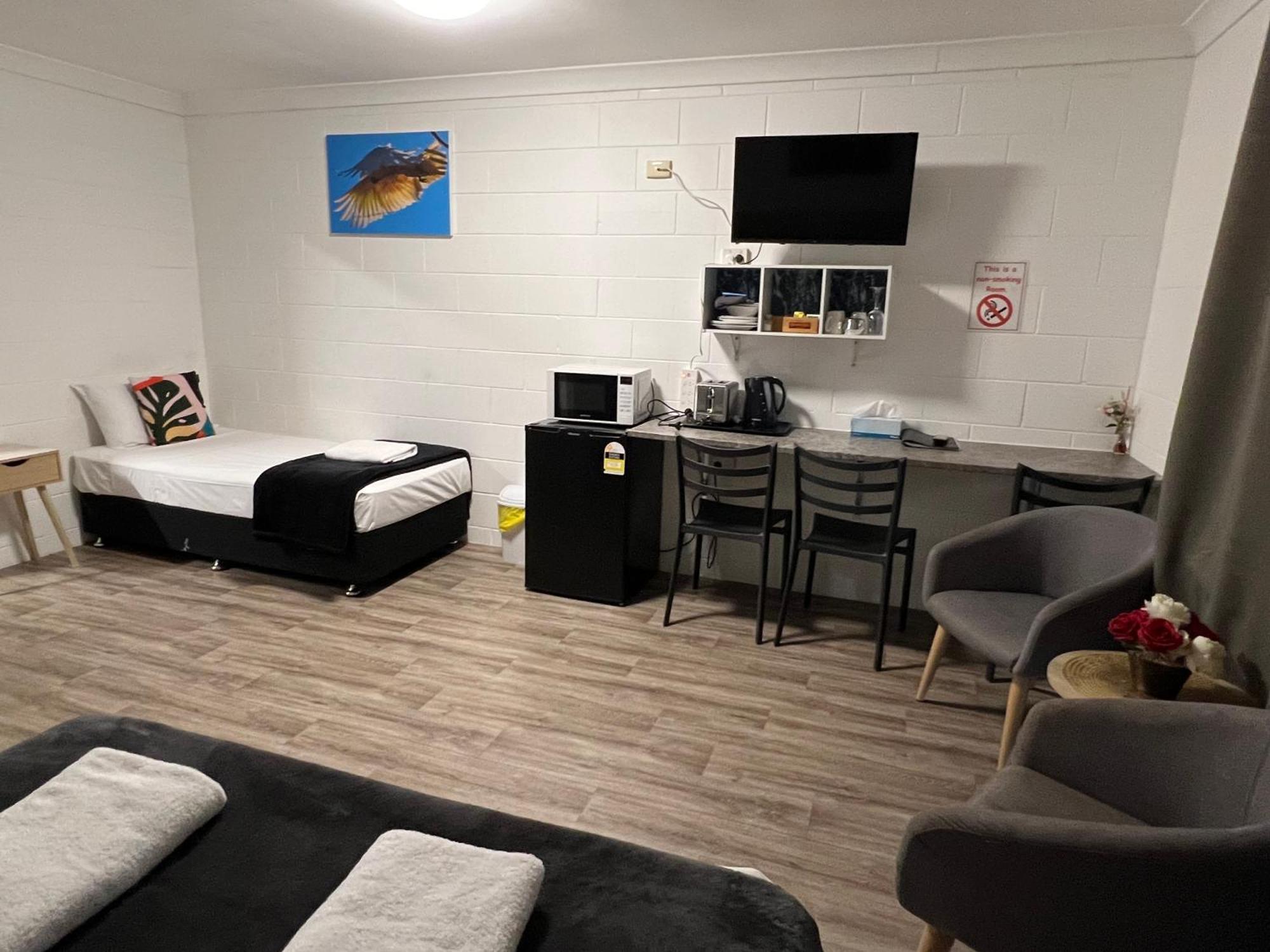 Spanish Lace Motor Inn Townsville Exterior foto