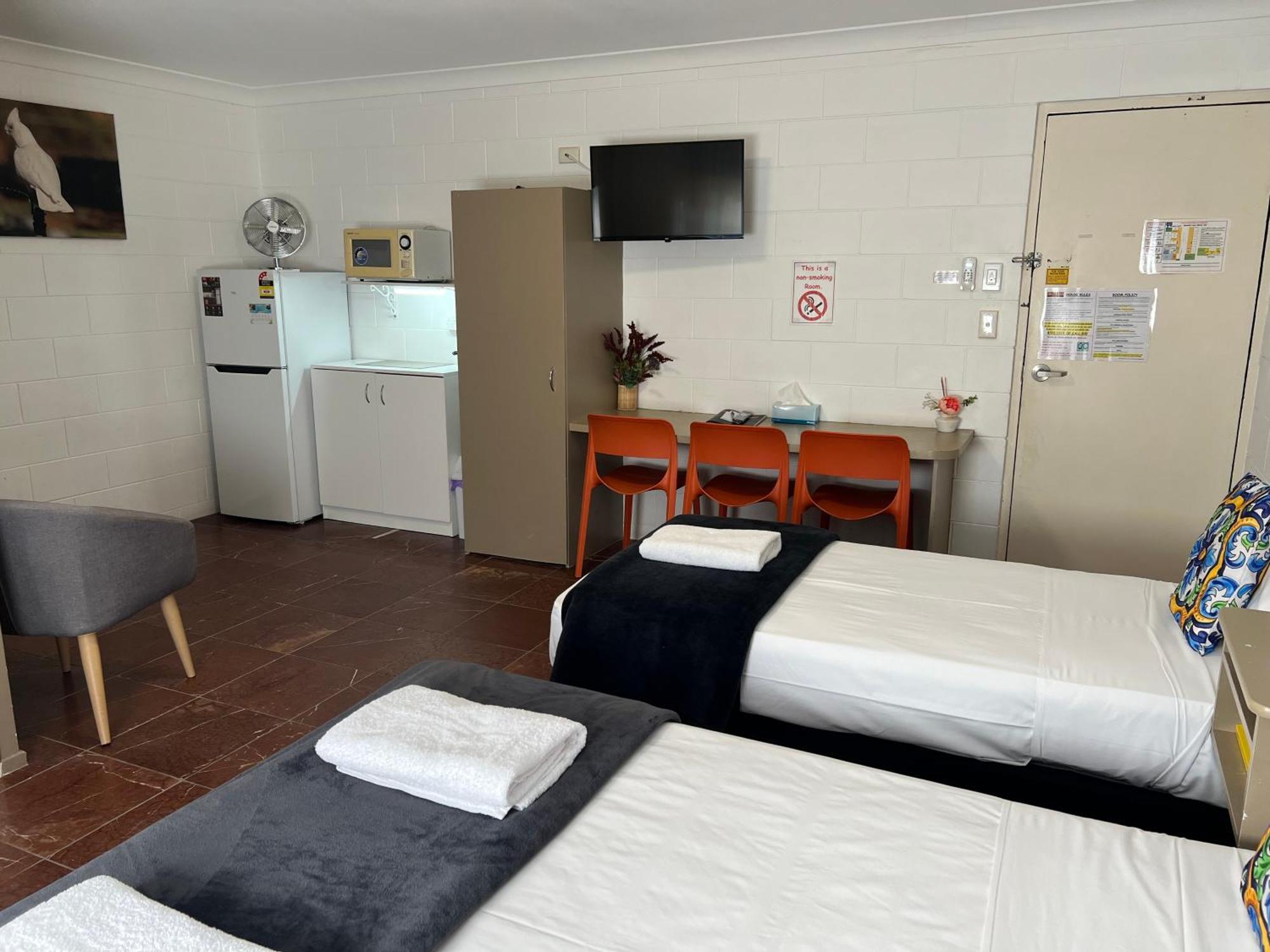 Spanish Lace Motor Inn Townsville Exterior foto