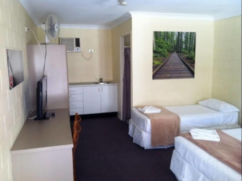 Spanish Lace Motor Inn Townsville Exterior foto