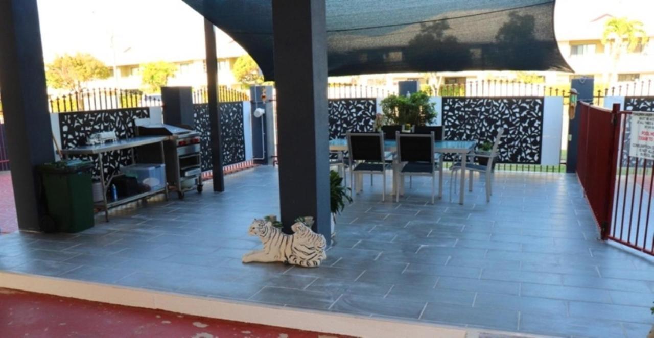 Spanish Lace Motor Inn Townsville Exterior foto